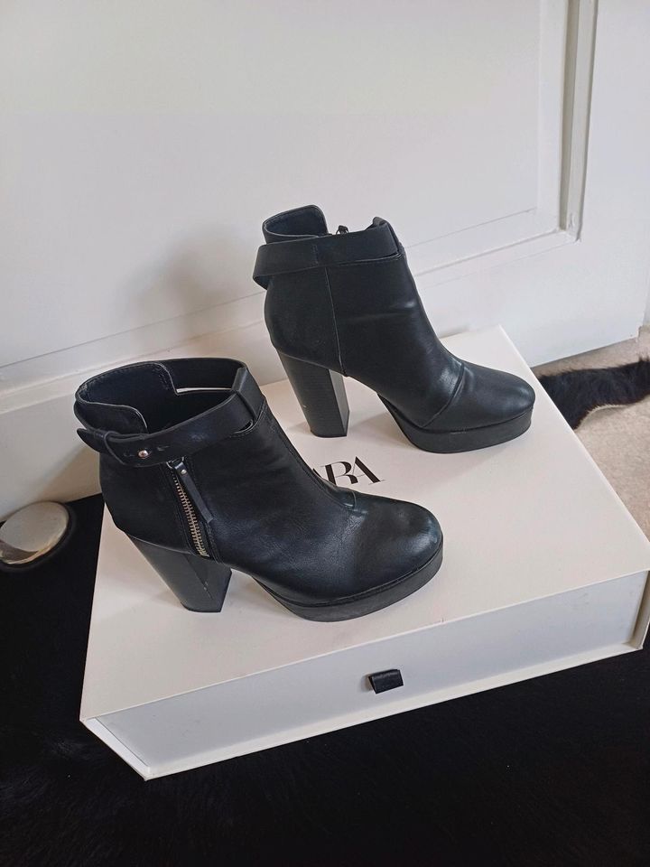 Plateau Ankle Boots in Mannheim