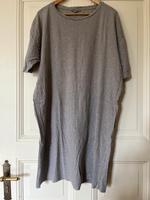 Cos T-shirt Kleid L grau Berlin - Neukölln Vorschau