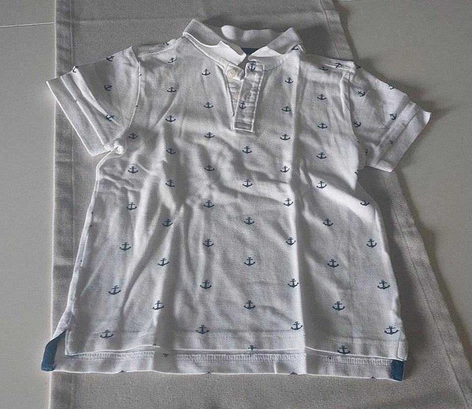 Maritimes Poloshirt h&m Größe 110/116 in Cuxhaven