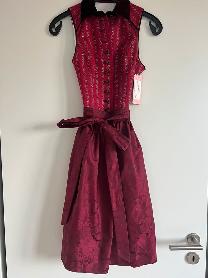 Wenger Dirndl NEU Gr 32 in München