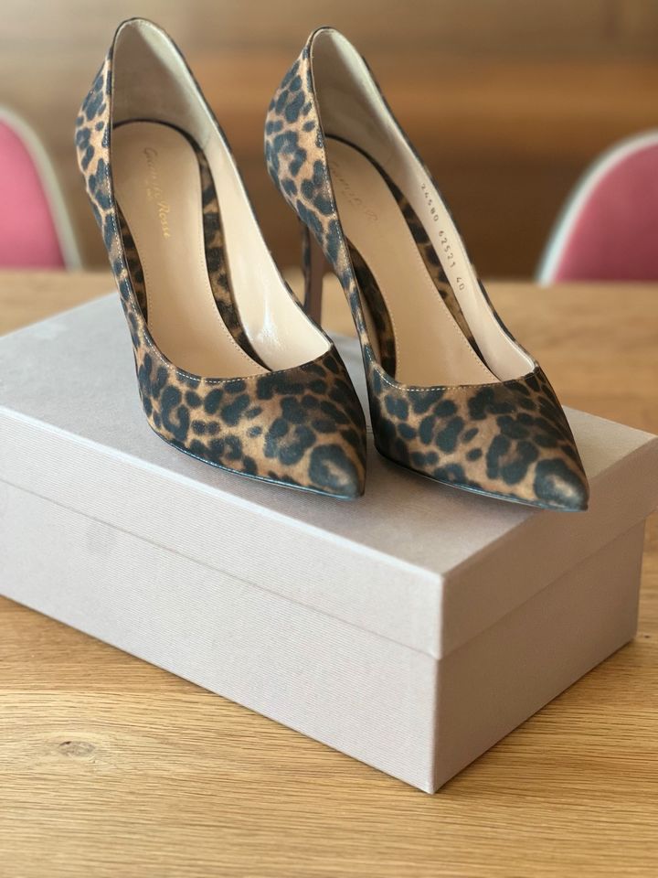 Gianvito Rossi Leopard Pumps High heels NEU in Stuttgart