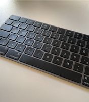 Apple Magic Keyboard mit Ziffernblock Deutsch Space-Grey Tastatur Niedersachsen - Peine Vorschau