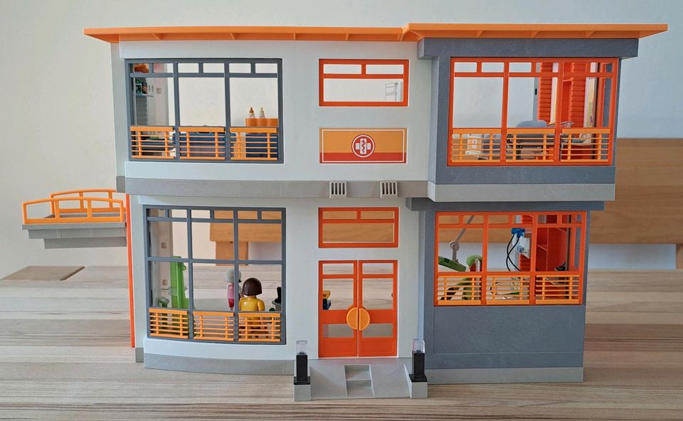 Playmobil City Life Kinderklinik 6657 in Freiburg im Breisgau