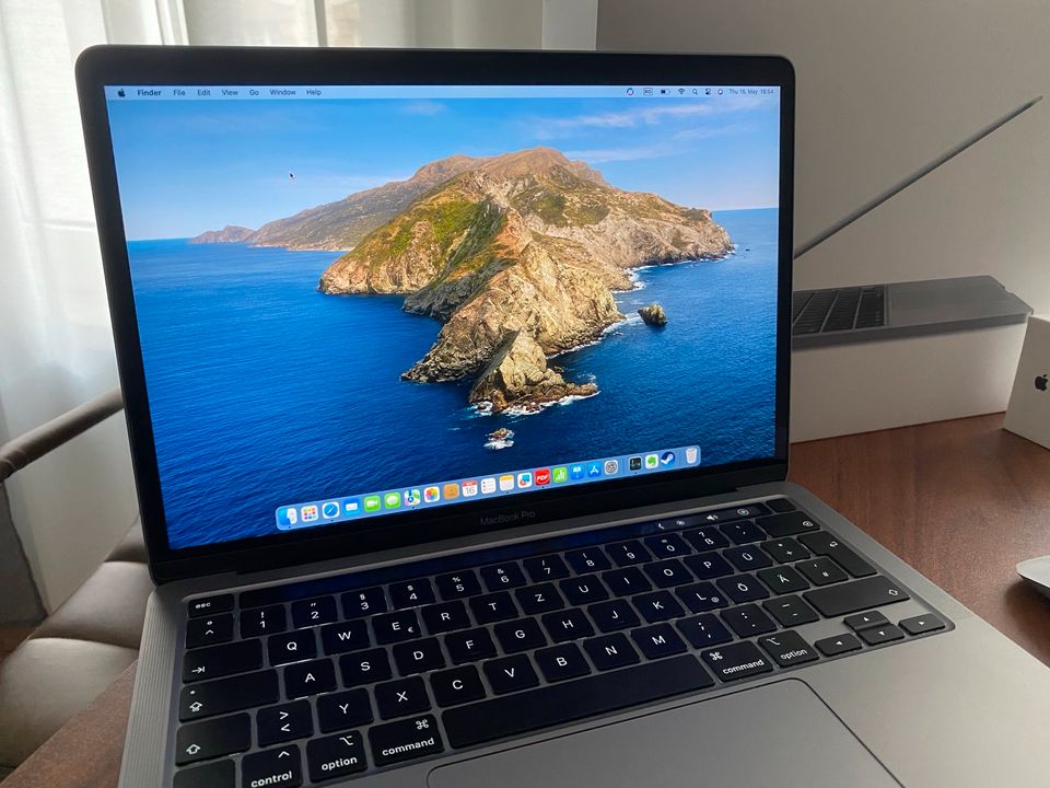 MacBook Pro Touch Bar 13“ Retina (2020) Core i5 2.0 GHz, 512 - 16 in Essen