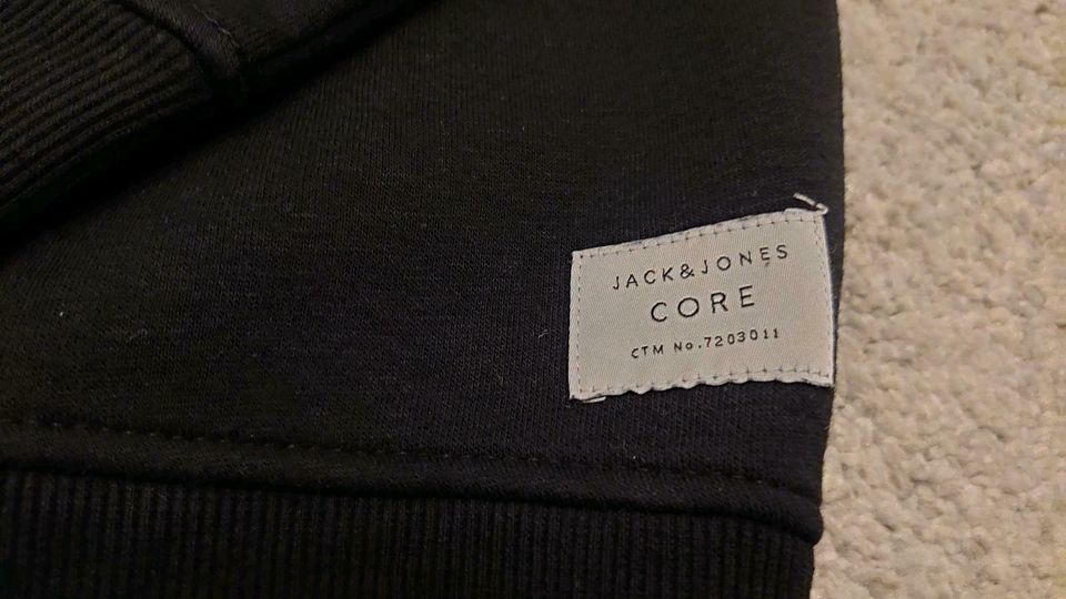 Jack & Jones Pullover schwarz gr: L ( wie NEU) in Moormerland