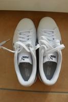 Puma Sneaker*Sportschuhe*Leder*weiß* Gr. 39 NEU/ungetragen Bayern - Bayreuth Vorschau