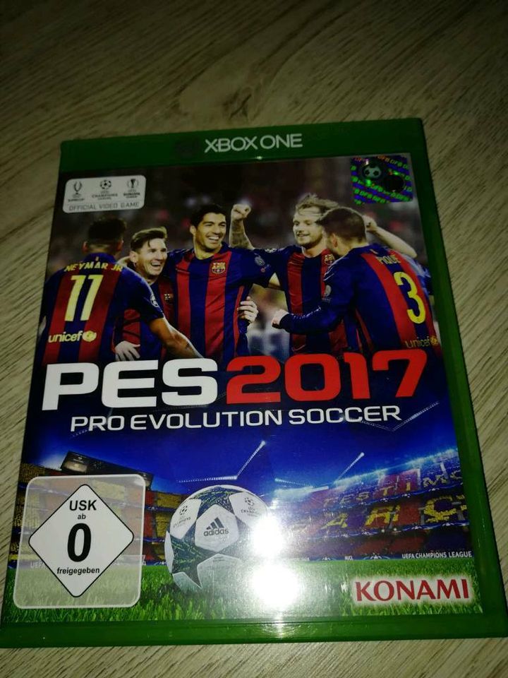 Pro Evolution Soccer 2017 Xbox One in Rositz