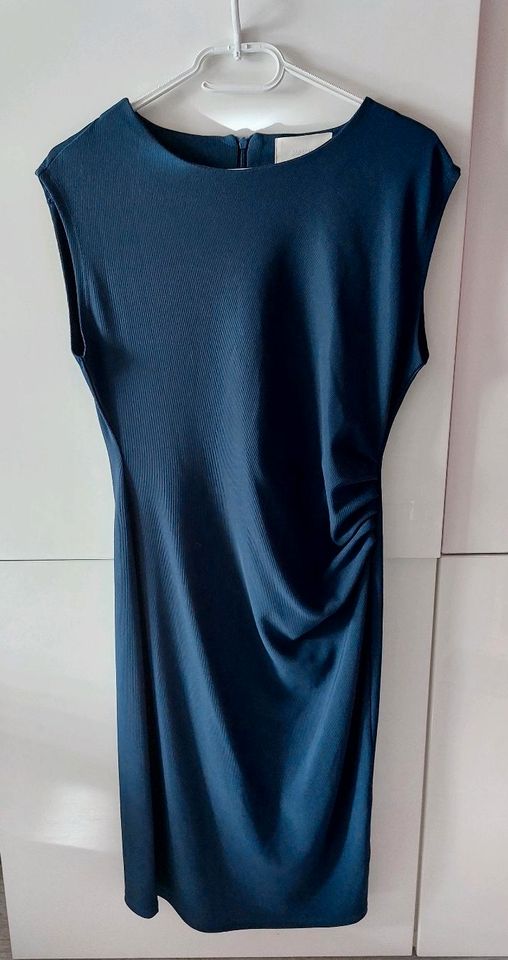 VERO MODA schönes Kleid M Dunkel Blau ungetragen Business Stil Fa in Wolfsburg