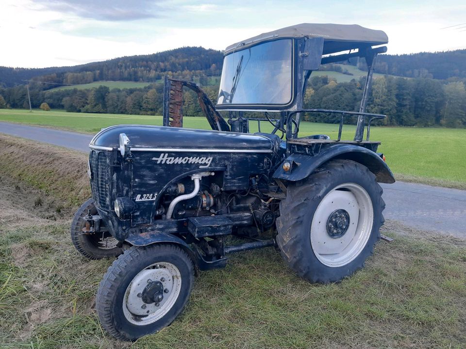 Hanomag R 324 S Schlepper Traktor Oldtimer kein Fendt Deutz  IHC in Immenreuth