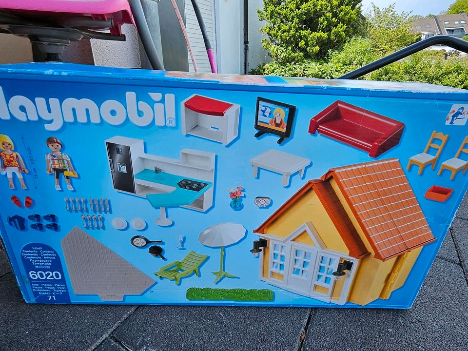 Playmobil Sommerhaus zum Aufklappen in Mettmann