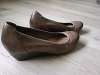 Keilpumps Tamaris Leder braun 38,5 39 Leder Keilabsatz Ballerinas Sachsen - Freiberg Vorschau
