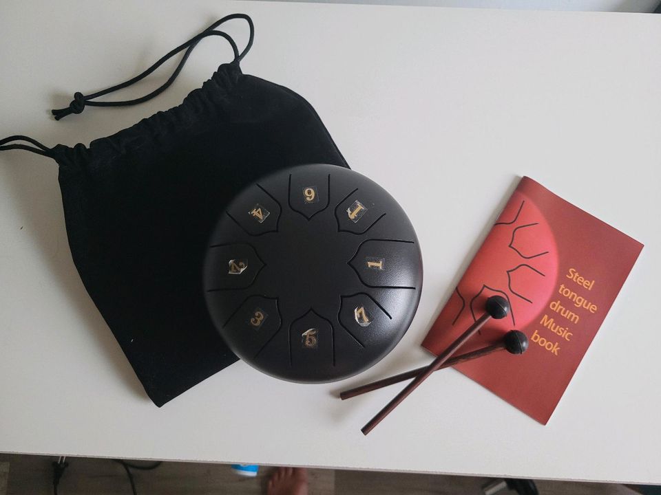 Steel tongue drum in München