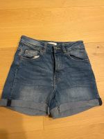 H&M Jeansshorts Damen Größe 36 Niedersachsen - Isernhagen Vorschau