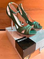 BRONX Sandalen High Heels Gr. 39 grün Leder Niedersachsen - Seevetal Vorschau