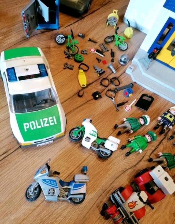 Playmobil Set Polizei Polizeistation Gefängnis mit viel Zubehör in Vogelsdorf