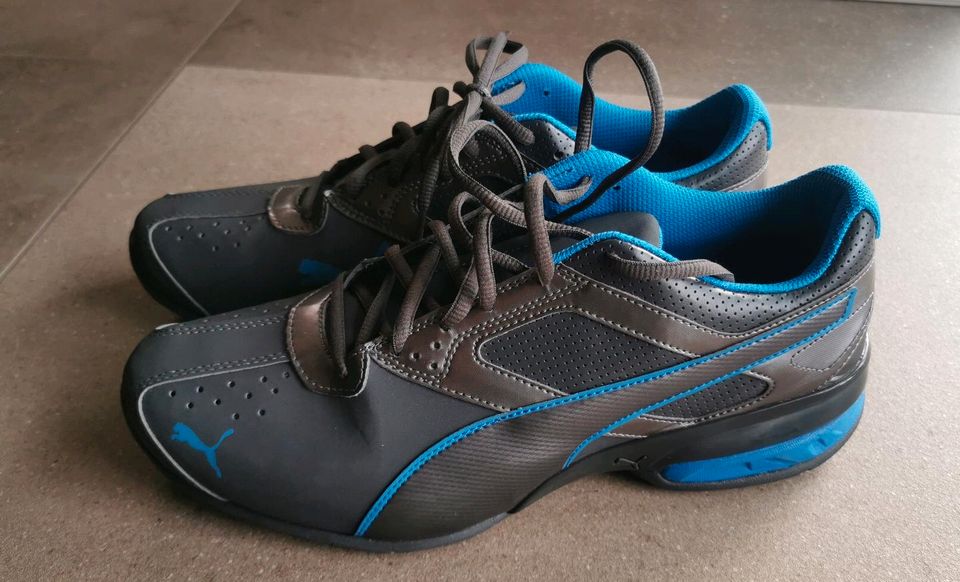 Puma Sportschuhe in Moers