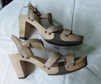 Softclox Holz Sandalen Riemensandalen Gold/Beige Gr.40 Hamburg-Nord - Hamburg Langenhorn Vorschau
