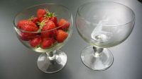 2 GlasSchalen 12 cm -Berliner Weiße- Erdbeeren Eis Obst Dessert Baden-Württemberg - Heilbronn Vorschau