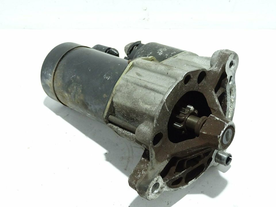 Orig. Peugeot 106 Anlasser Starter Valeo D6RA571 in Bad Harzburg