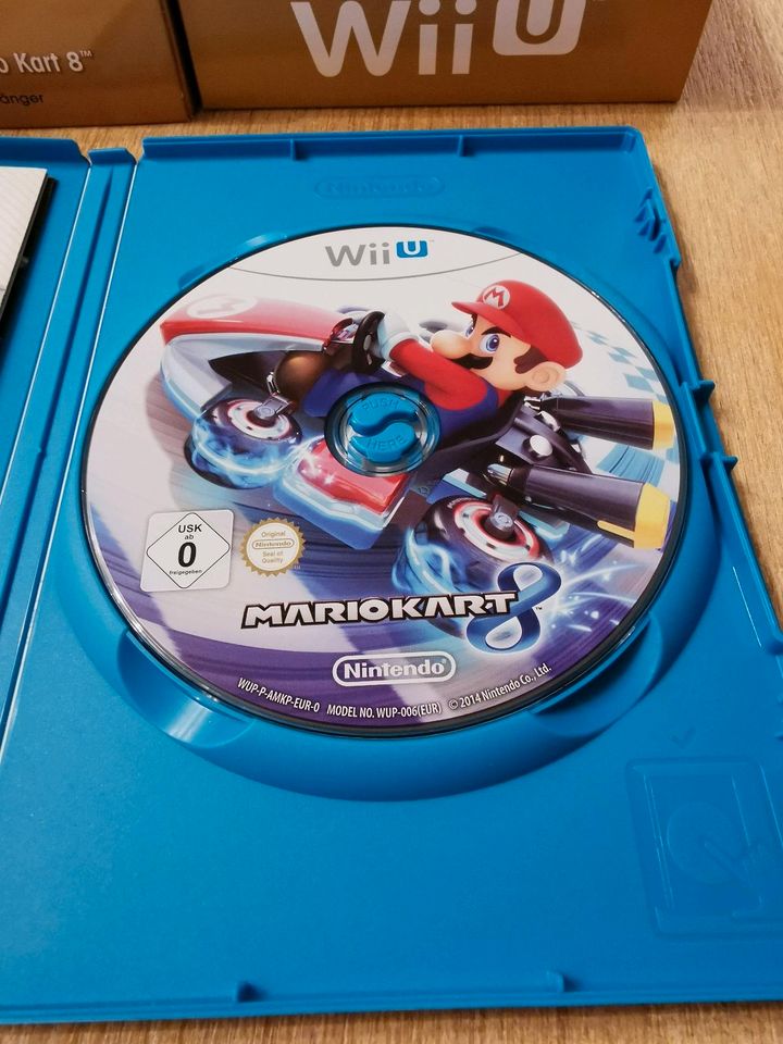 Wii U Mario Kart8, PREMIUM EDITION inkl. Schlüsselanhänger in Oberhausen