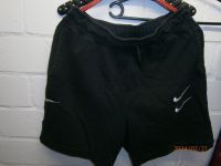 Nike Jogginghose  Größe M in schwarz Top zustand Nordrhein-Westfalen - Dorsten Vorschau