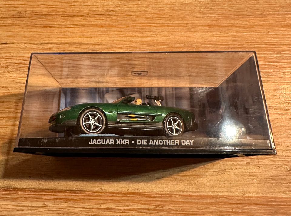 James Bond 007 Modellauto 1:43 - Jaguar XKR in Baden-Württemberg -  Reichenbach an der Fils | Modellbau gebraucht kaufen | eBay Kleinanzeigen  ist jetzt Kleinanzeigen