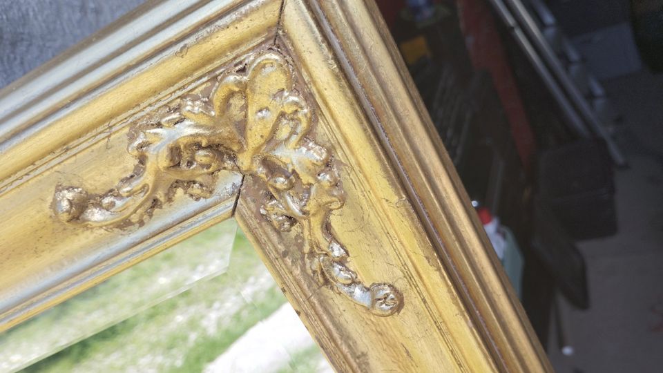 Wunderschöner Spiegel mit Goldenem Rahmen 141cm x 80,5cm in Geisenfeld