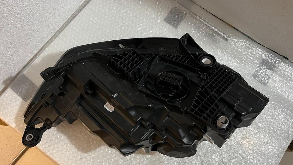 Audi A1 Scheinwerfer 82A941033D, 90106082 FULL LED Vorne Links in Markgröningen
