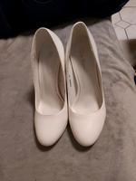 NEUWERTIGE  HIGH  HEELS   GR.37 Saarland - Püttlingen Vorschau