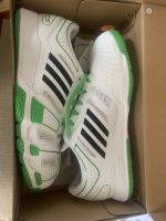 Adidas Hallenschuhe Indoor „adiZero CC5“ neu“Gr. 41 1/3 Rheinland-Pfalz - Winnweiler Vorschau