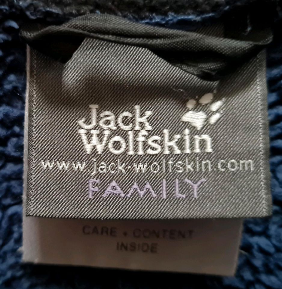 Jack Wolfskin Jacke 152/158 in Hanau