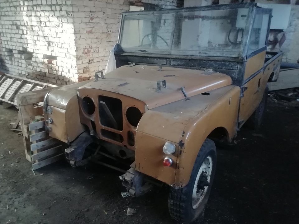 Mehrere Land rover Serie 1 bis 3, 80 bis 109er in Hohenberg-Krusemark