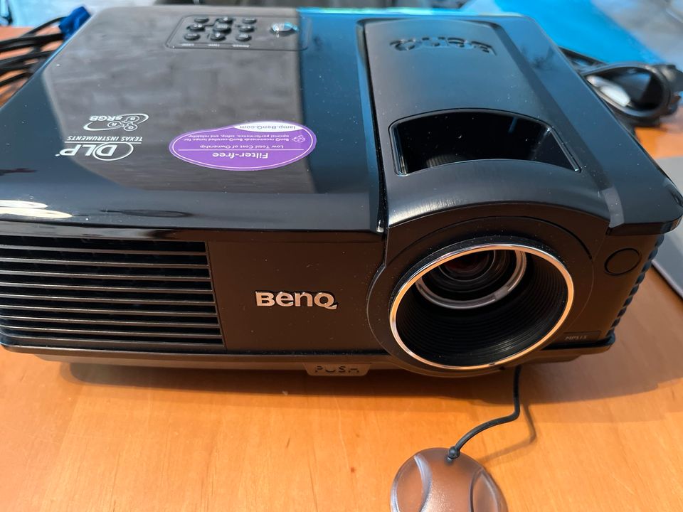 Beamer BenQ MP515 in Brühl