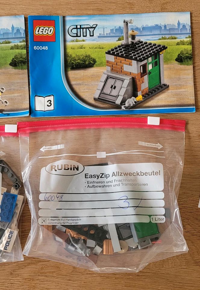 Lego 7288 Polizeitruck + 60048 Gauner Versteck in Bremen