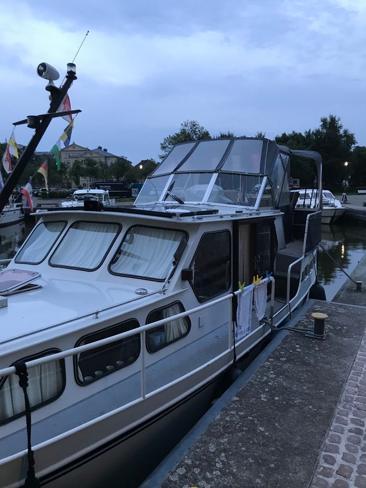 Kajütboot/ Motoryacht zum Verkauf in Schwarzheide