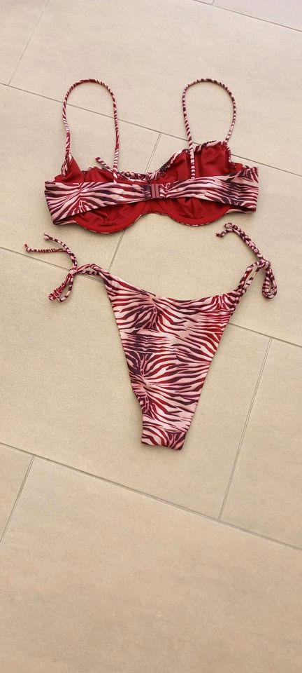 Hunkemöller Bikini-Oberteil BRAZIL 85d + Hose High Leg Gr. S in Viersen