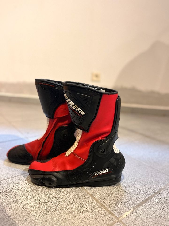 Hochwertige Motorrad Stiefel Firefox Gr. 42 in Limburg