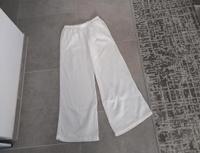BERSHKA Hose, Sommerhose Gr. M weiß Frankfurt am Main - Bergen-Enkheim Vorschau