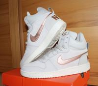 Nike Sneaker Court Borough Mid, neu EU 38, Light Bone Metallic Sachsen - Hohenstein-Ernstthal Vorschau