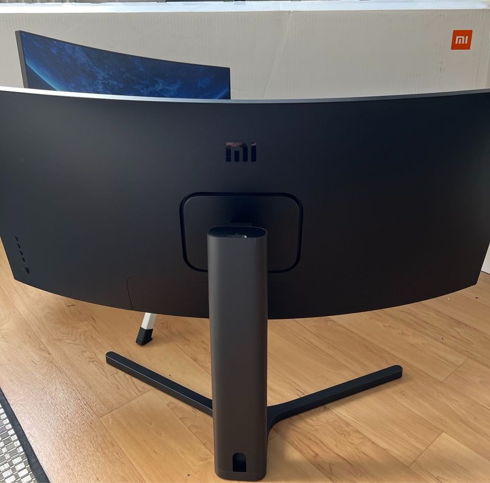 Xiaomi Mi Curved Gaming Monitor, 34" in Ludwigshafen