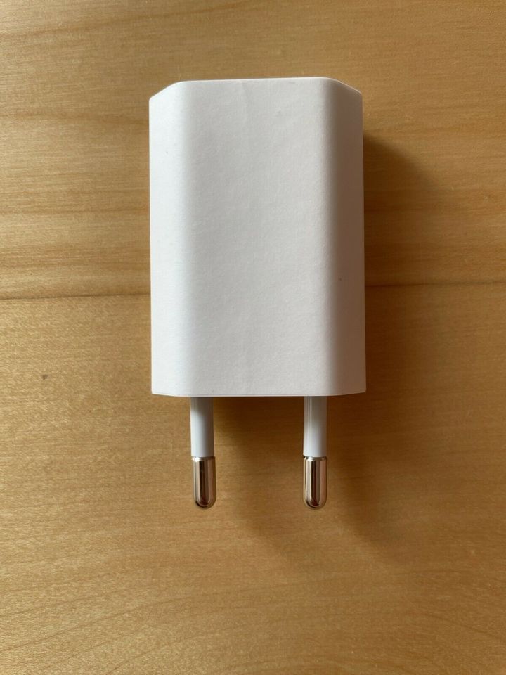 Original Apple Power Adapter in Marbach am Neckar