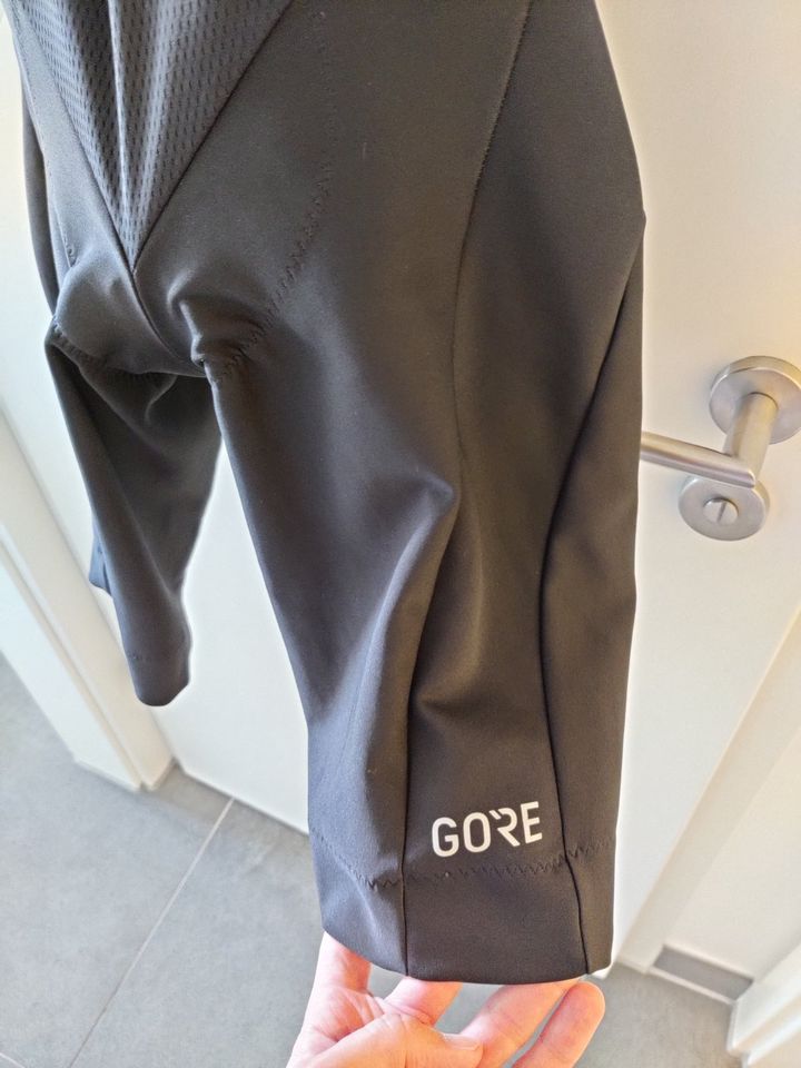 Gore Bike Wear C5 GORE® WINDSTOPPER® Bib Shorts+ Größe M in Gerlingen