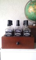 9 x Jack Daniels Daniel's Flaschen leer in Holzschublade antik Stuttgart - Sillenbuch Vorschau