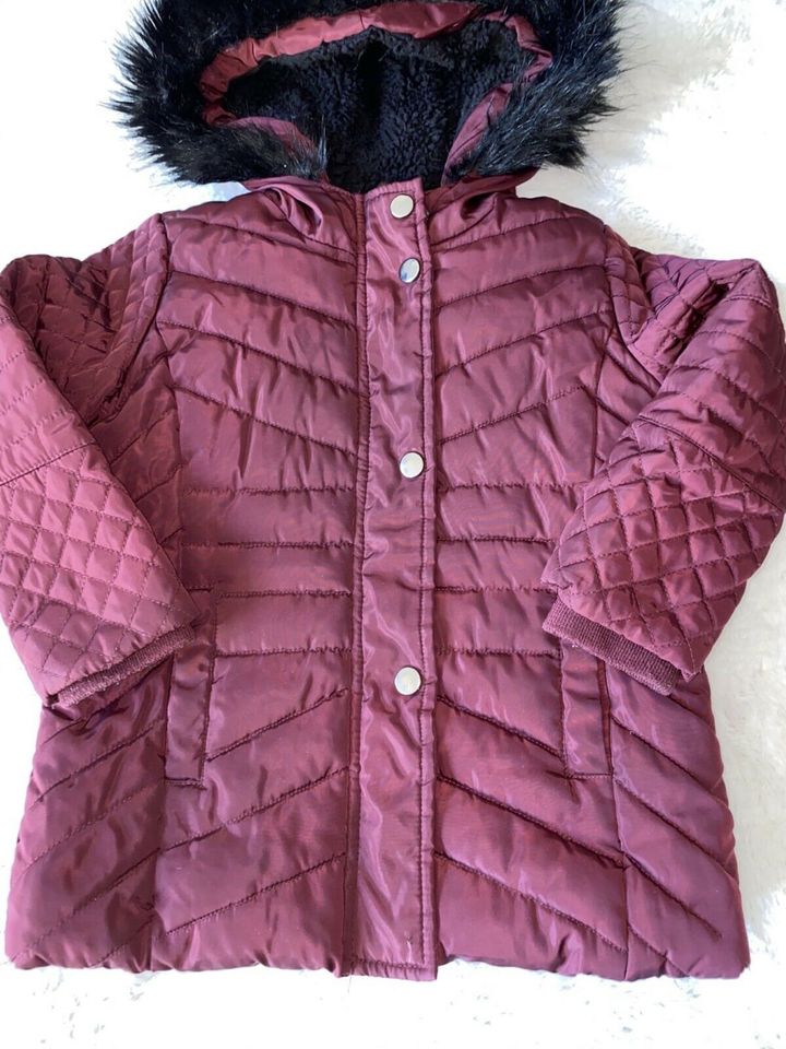 Primark süße Jacke Bordeaux Winterjacke in 3-4 Jahre 104 in Siegburg