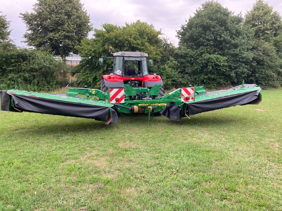 Kuhn John Deere 388 Mähwerk Mähkombination in Salzkotten