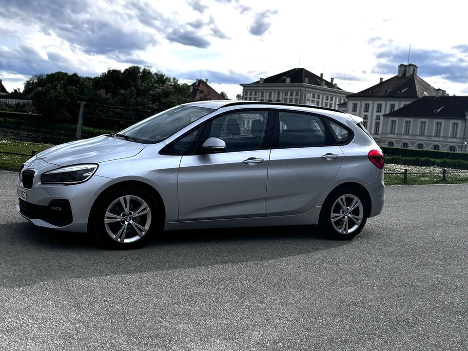 BMW 218i Aktiv Tourer - Garantie bis 01.07.2026 in München