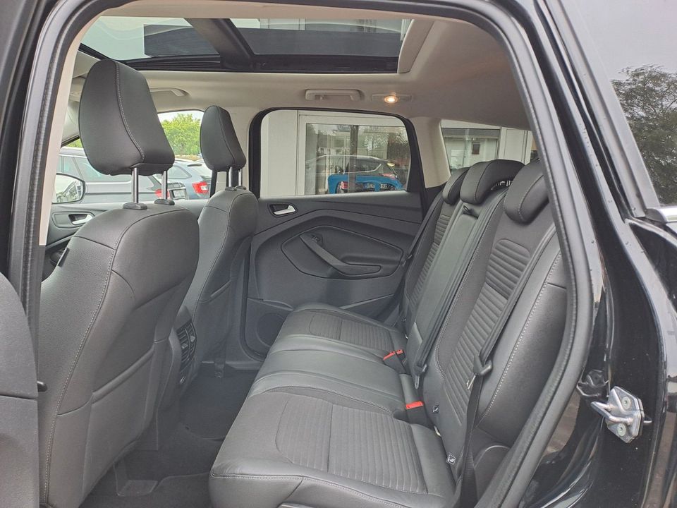Ford Kuga 4x4 Titanium Panorama*Navi*Sitzheizung*PDC in Achim
