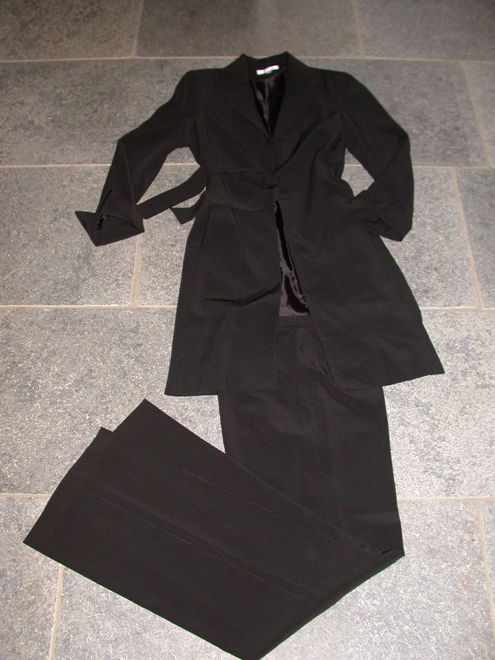 Un1 Deux2 trois3 Kostüm Blazer Hose 34 36 38 40 S M schwarz Paris in Bad Neustadt a.d. Saale