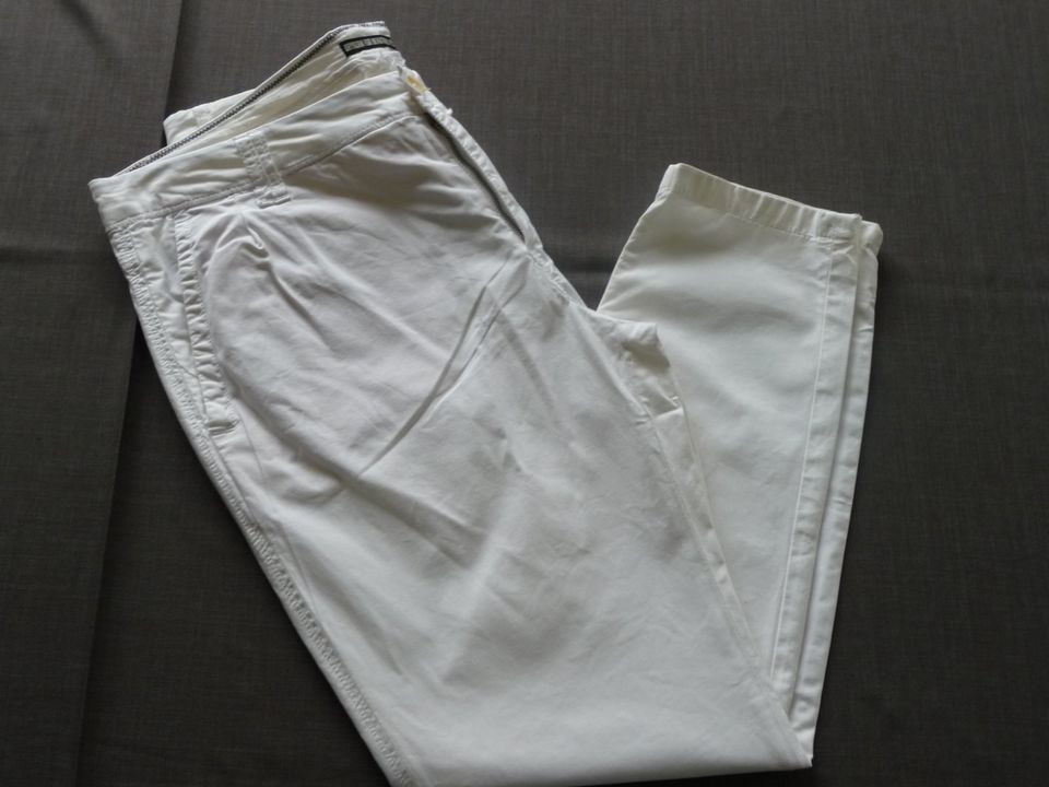 DRYKORN Chino Baumwollhose weiss Größe 32/34 Inch in Senden