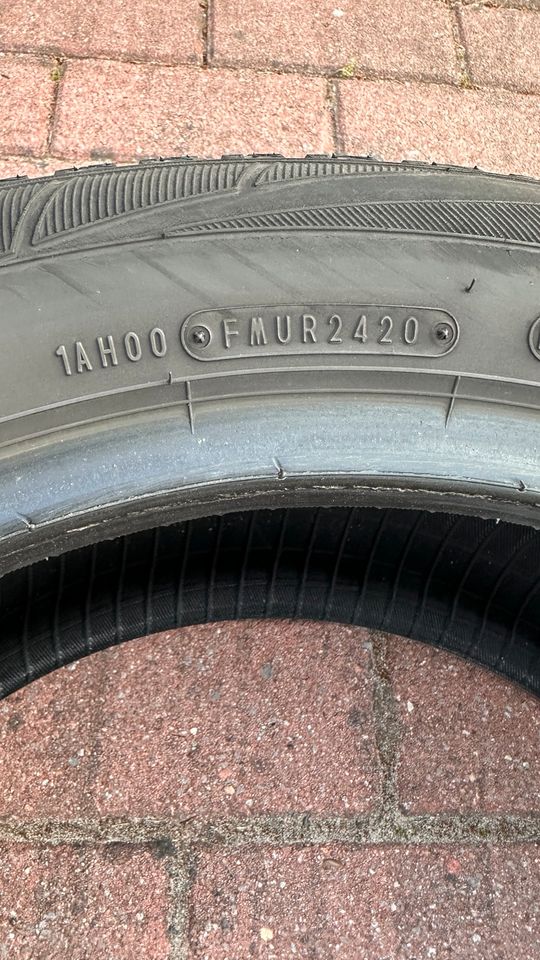 Falken Ganzjahresreifen 225/ 55R18 102V Euroall Opel Grandland X in Kutenholz